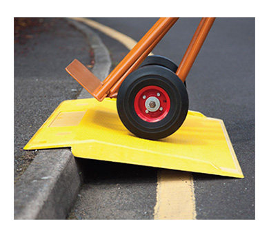 Location de Passerelle trottoir Rampe de franhcissemnt PMR